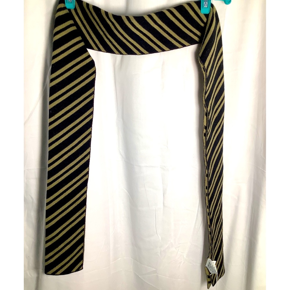⚡️B2🏷G1  Old Navy Scarf